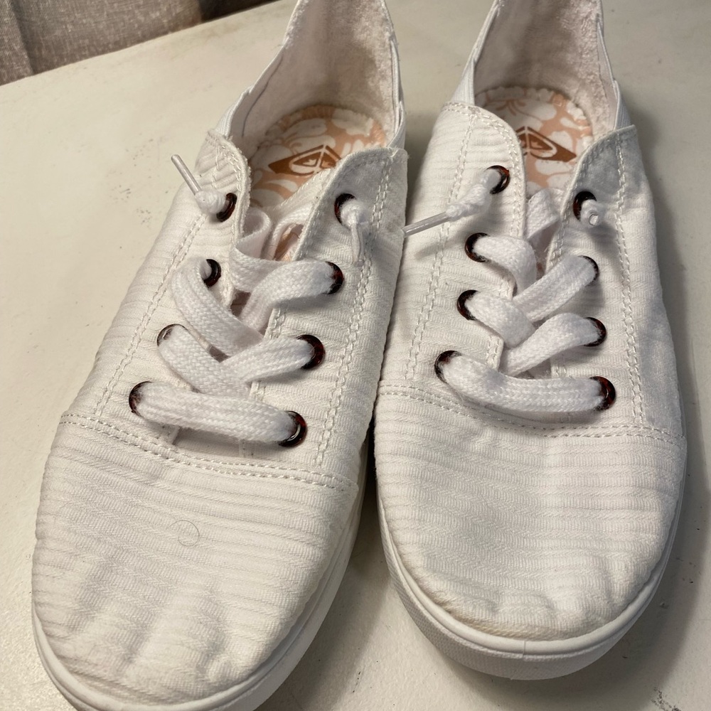 White Canvas Women's Sneakers